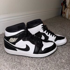 Jordan Air Jordan 1 Mid SE